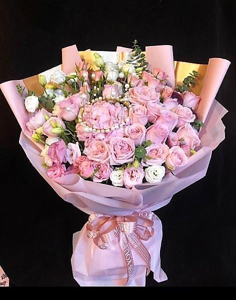 粉色玫瑰花束